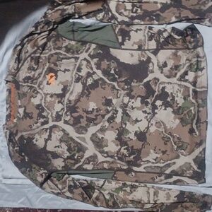 First choice men's camo long sleeve shirt size large